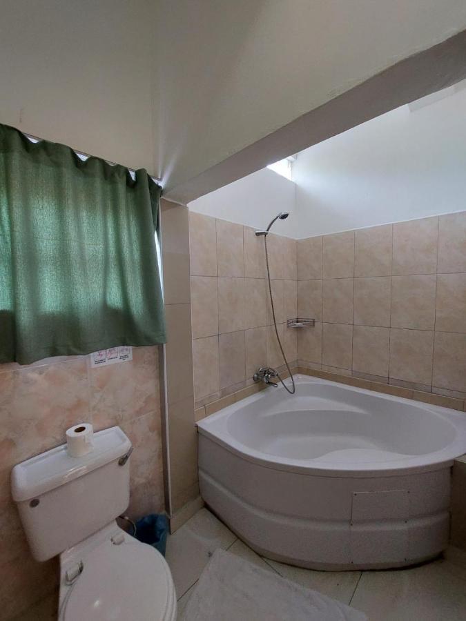 Beau Vallon Villa Self Catering With Pool Esterno foto