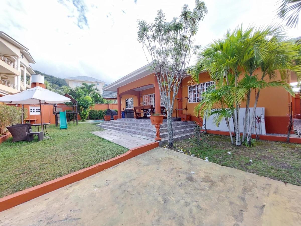 Beau Vallon Villa Self Catering With Pool Esterno foto