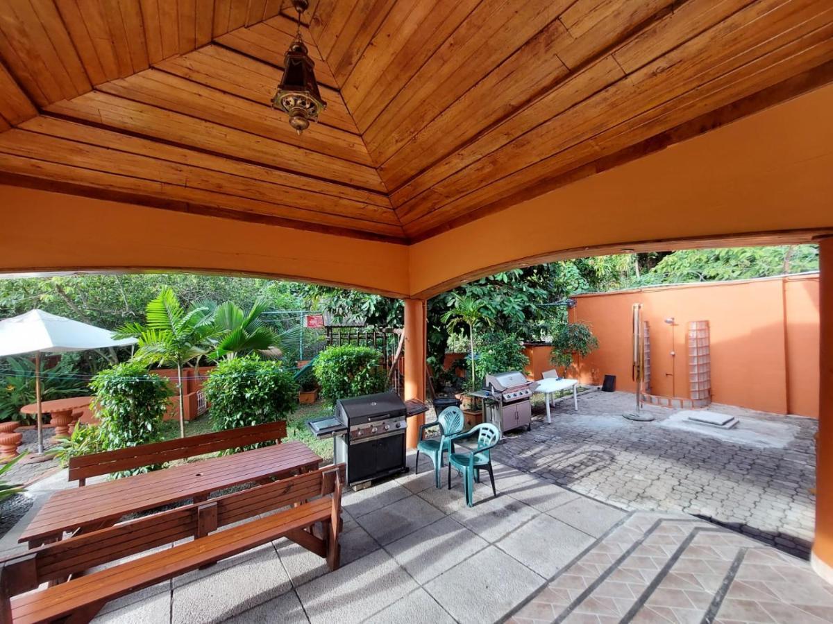 Beau Vallon Villa Self Catering With Pool Esterno foto