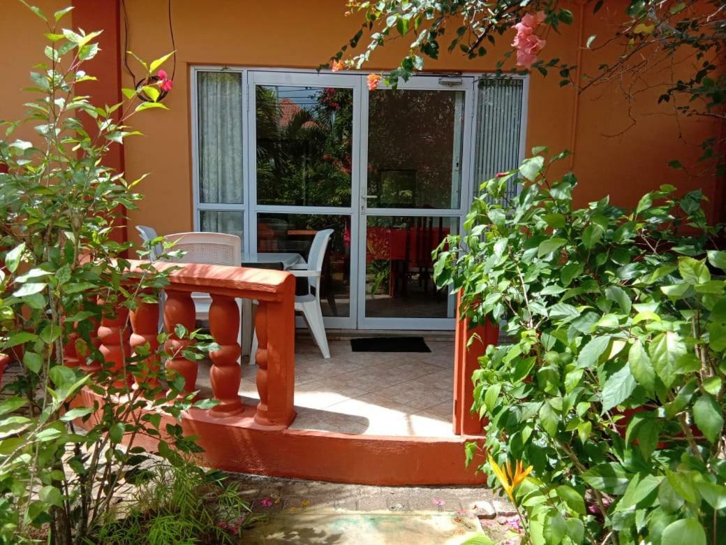 Beau Vallon Villa Self Catering With Pool Esterno foto
